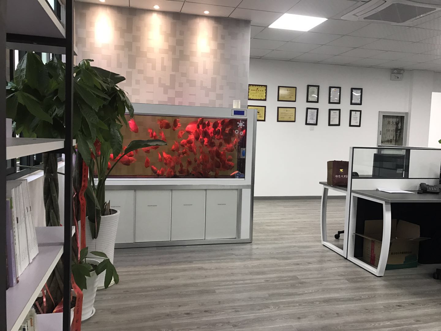 世通检测办公室环境